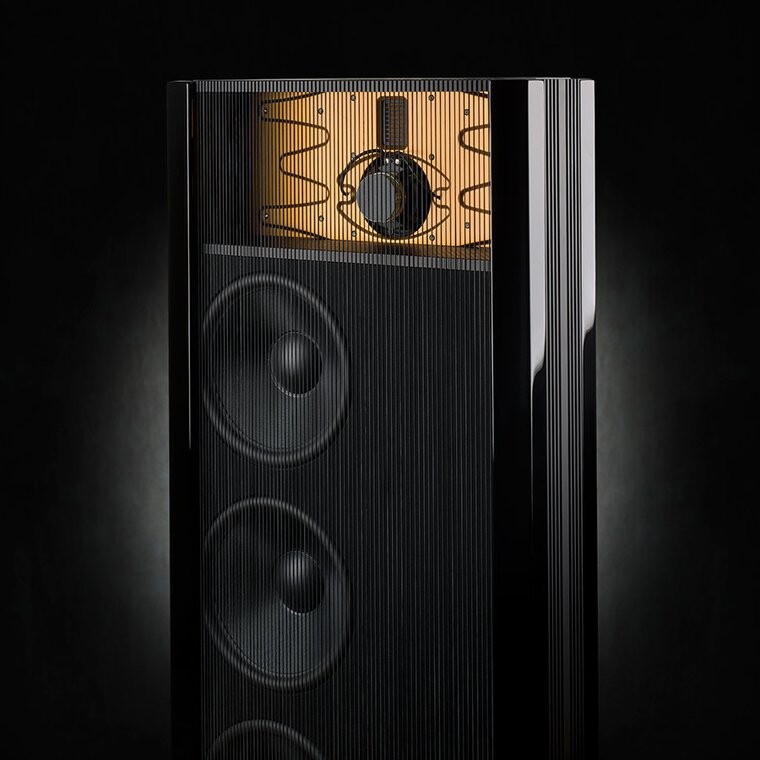 Steinway-Lyngdorf-Model-B-открытая-конструкция-задняя-часть