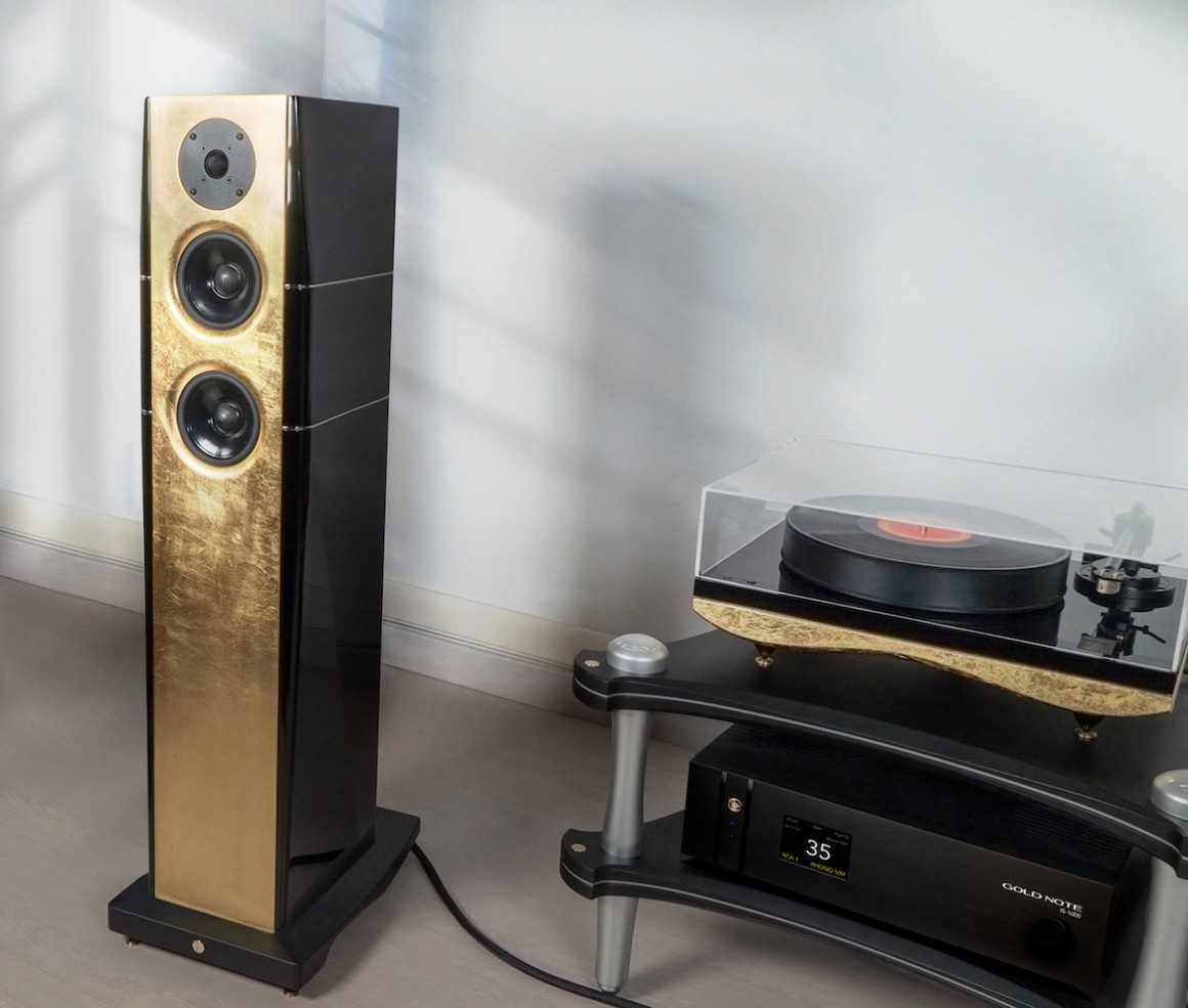 05-Gold Note loudpeaker gold