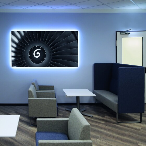 hifi-wow-soundart-soundsystem-in-leinwand-integriert-smarte-lichtinstallation-16608